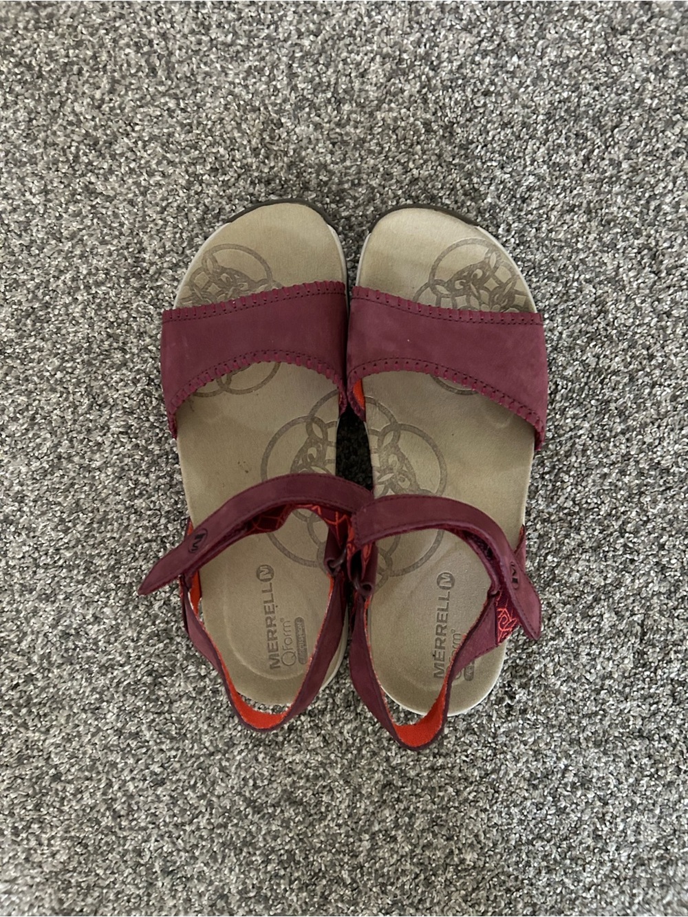 Merrell Magenta Strappy Sandals – Women’s Size 7 – Never Worn